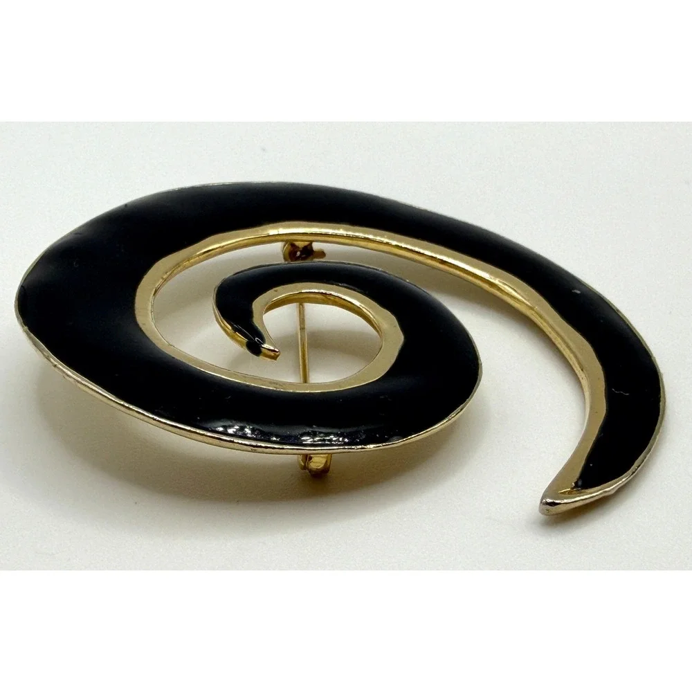 Signed M Jent Black‎ Enamel Spiral Brooch Gold Tone Vintage Swirl Pin